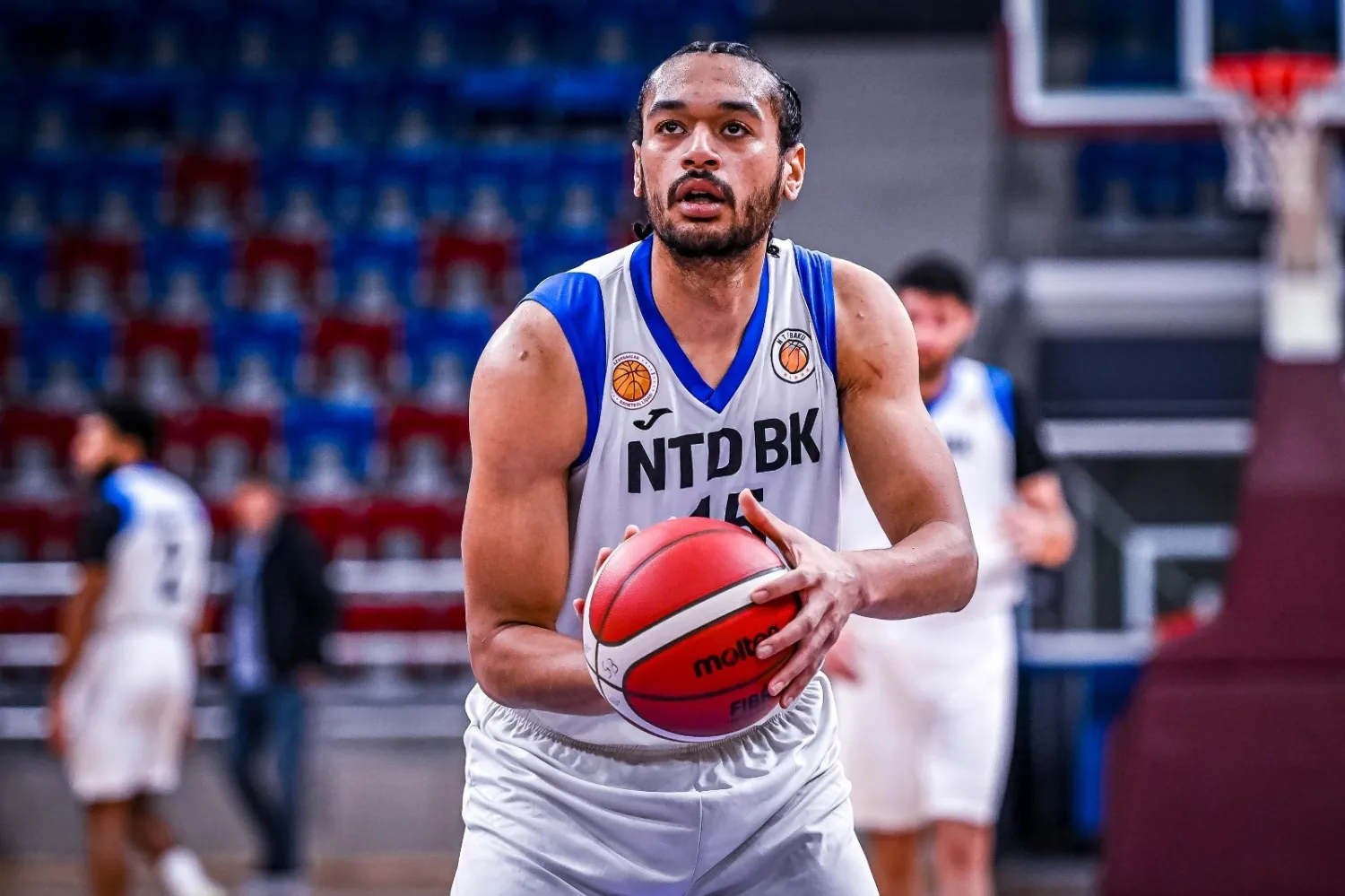 NTD köhnə basketbolçusunu qaytardı