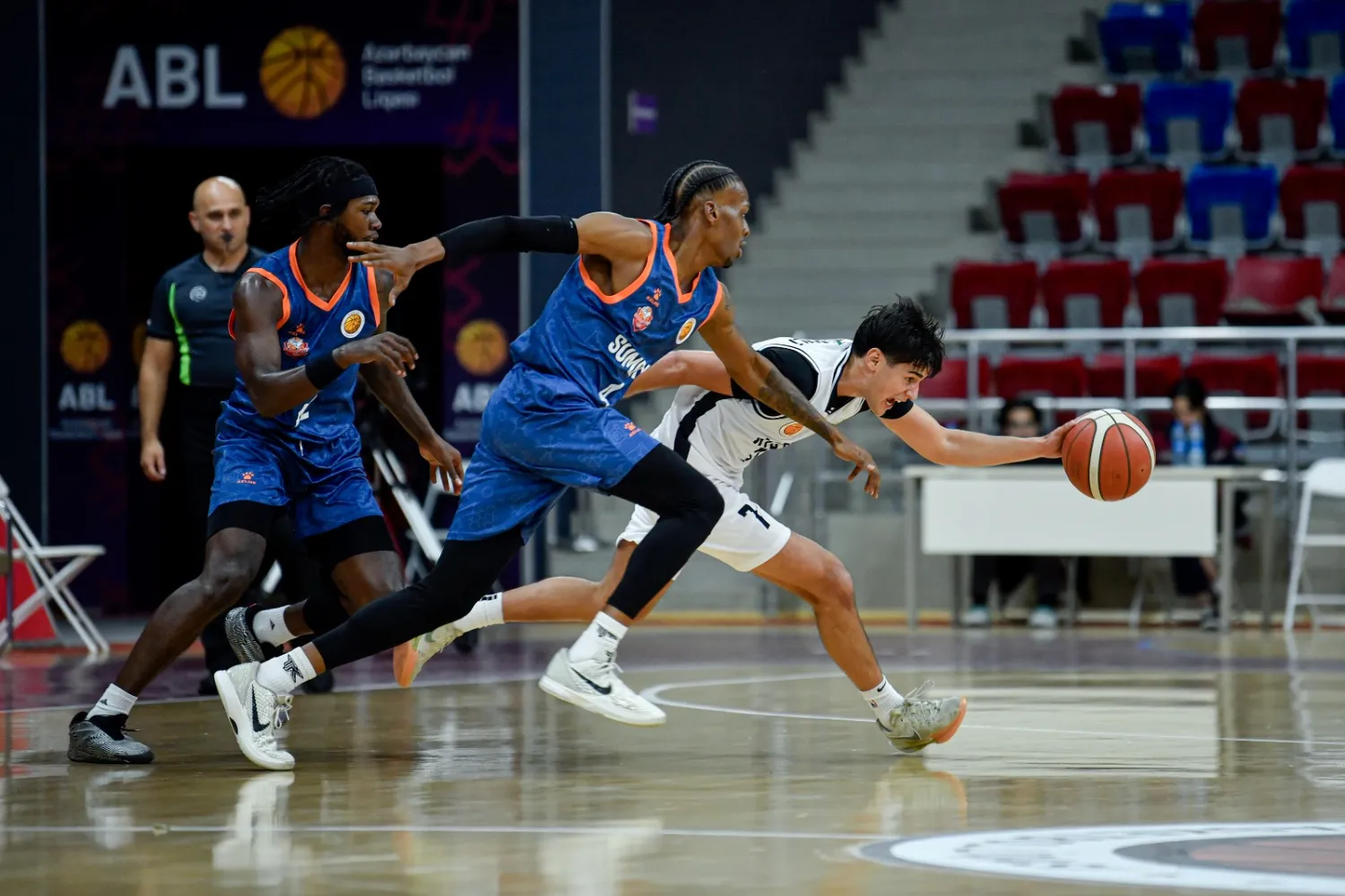 ABL: İlk turdan sonra "Sumqayıt" liderdir