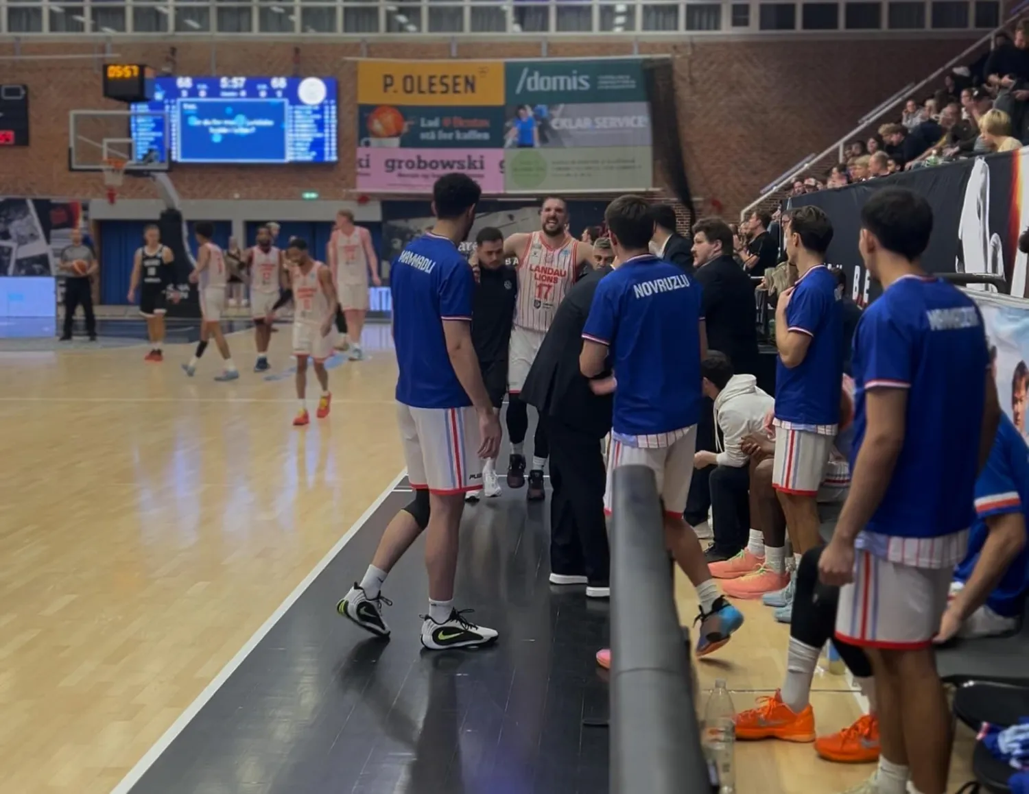 Danimarka tribunaları "LANDAU Lions"un basketbolçusunu alqışladı - VİDEO